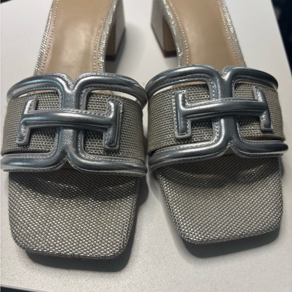 Sam Edelman Silver Textured Mules - Picture 2 of 7